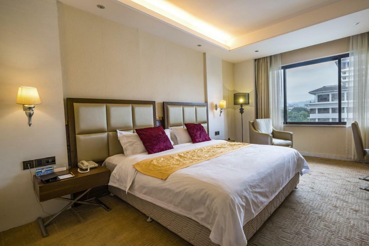 Guilin Ronghu Hotel Chambre photo